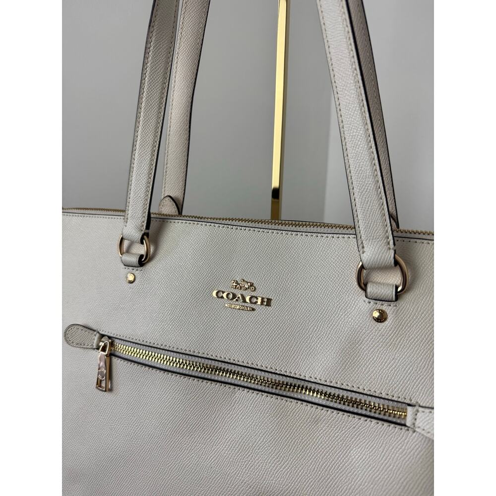 Coach Gallery Tote Gold/Chalk (off white/cream) EUC - Picture 2 of 15